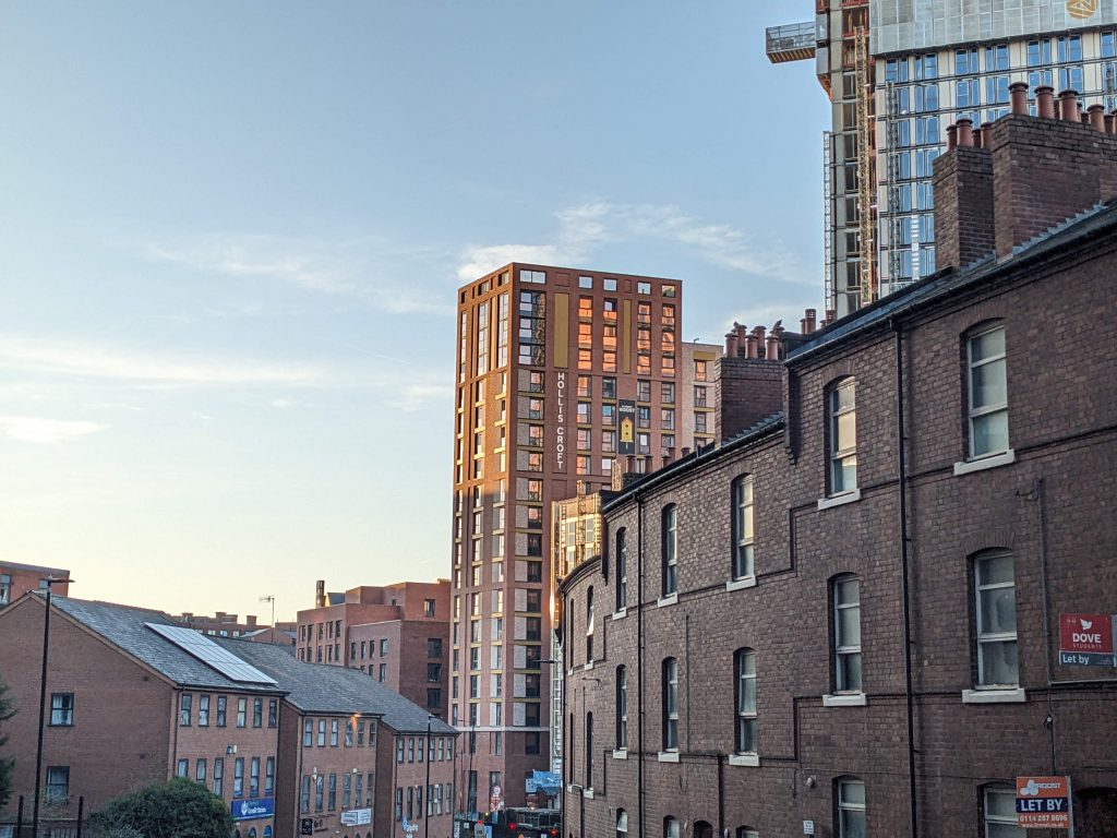 SR - PXL_20250305_171802206